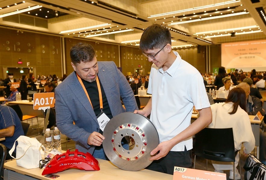 2-4-3-3. Taiwan Select全球搶單大會